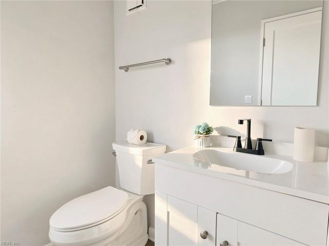 217 Eaton ST, Hampton, VA 23669