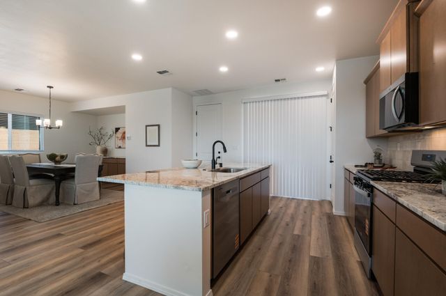 1927 Stryker Road SE, Albuquerque, NM 87106