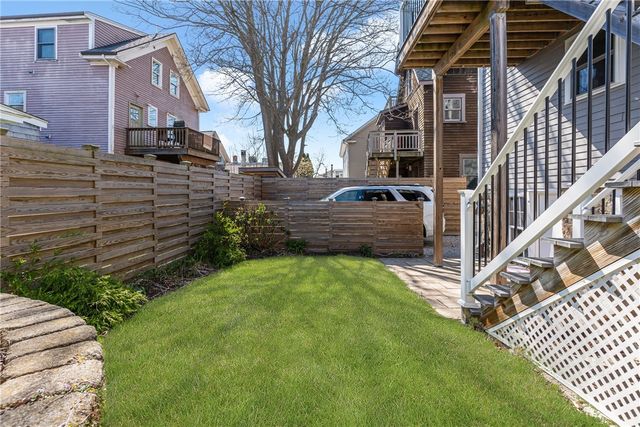 23 Holland Street 1, Newport, RI 02840