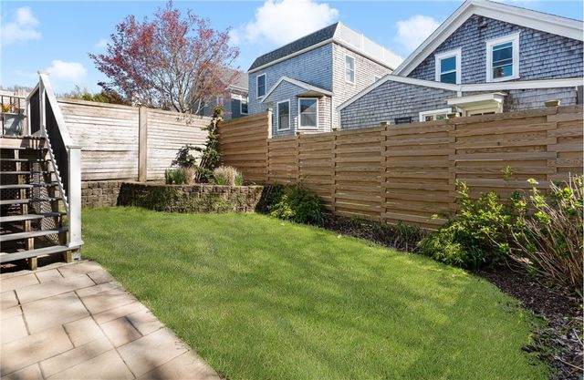 23 Holland Street 1, Newport, RI 02840