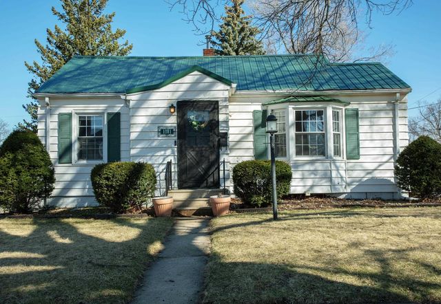 1181 E Mitchell, Waterloo, IA 50702