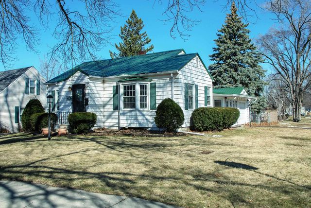 1181 E Mitchell, Waterloo, IA 50702