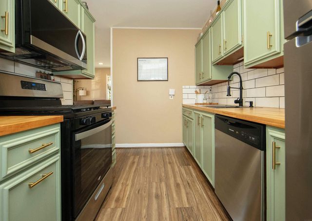 1181 E Mitchell, Waterloo, IA 50702