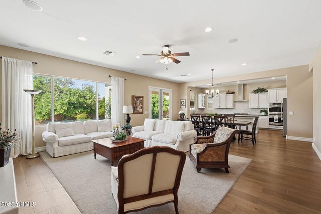 3732 E ELLIS Street, Mesa, AZ 85205
