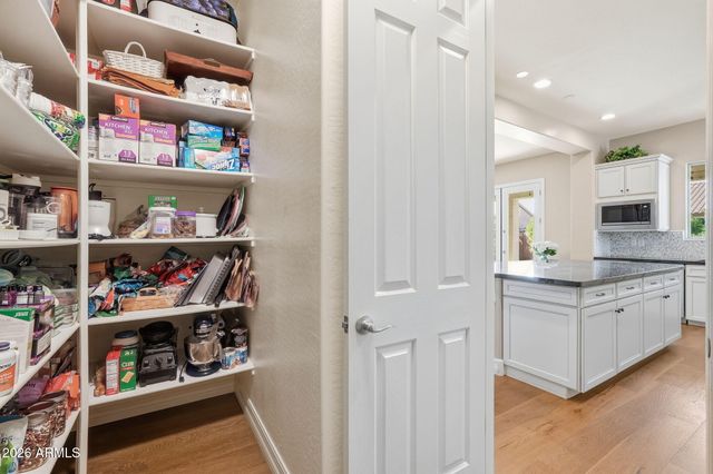 3732 E ELLIS Street, Mesa, AZ 85205