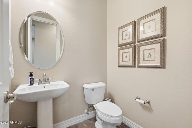 3732 E ELLIS Street, Mesa, AZ 85205