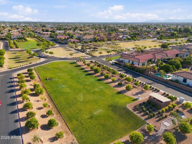 3732 E ELLIS Street, Mesa, AZ 85205