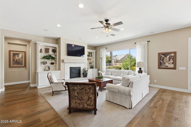 3732 E ELLIS Street, Mesa, AZ 85205