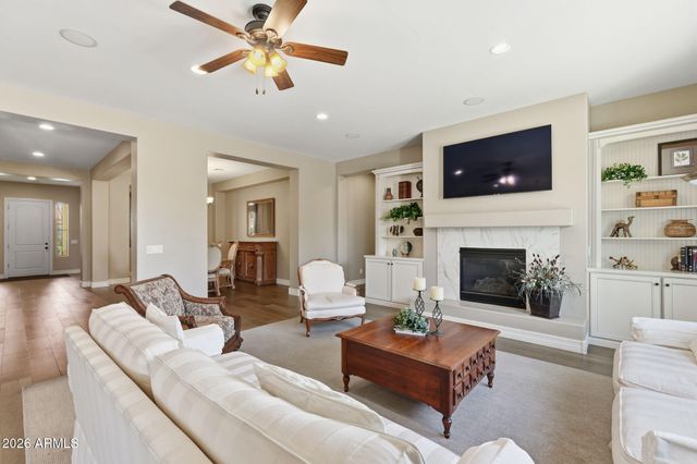 3732 E ELLIS Street, Mesa, AZ 85205
