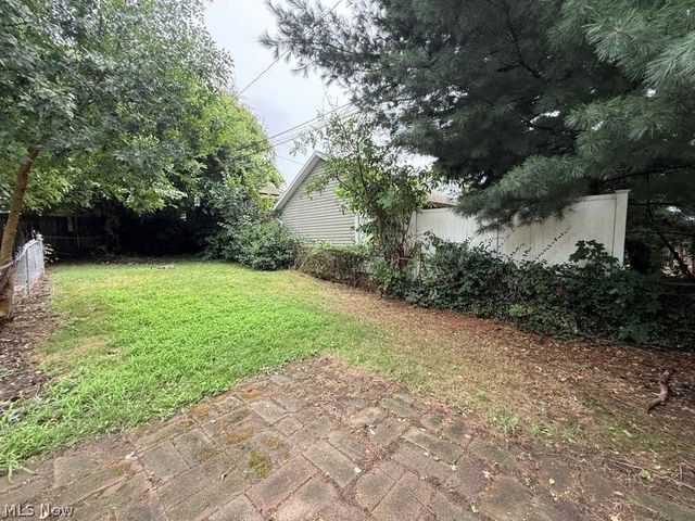 1467 Beardsley Street, Akron, OH 44301