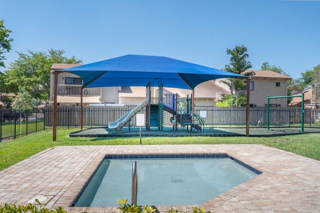2132 SW 82nd Avenue 2132, Davie, FL 33324