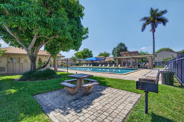 2132 SW 82nd Avenue 2132, Davie, FL 33324