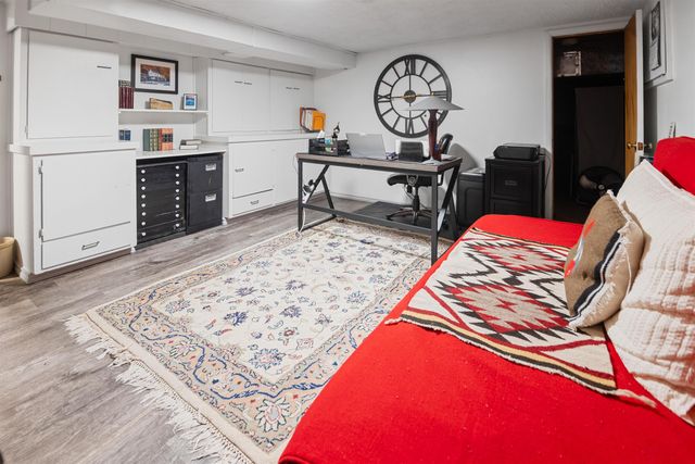 68 S Mission Rd, Eastborough, KS 67207