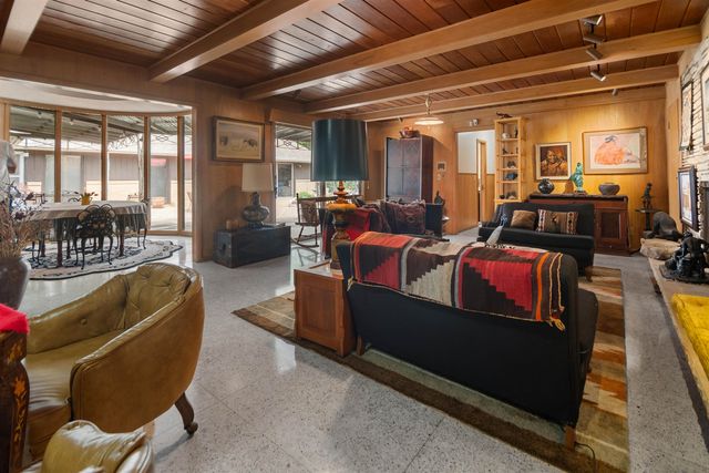 68 S Mission Rd, Eastborough, KS 67207