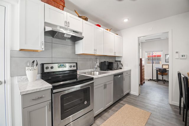 68 S Mission Rd, Eastborough, KS 67207
