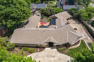 68 S Mission Rd, Eastborough, KS 67207