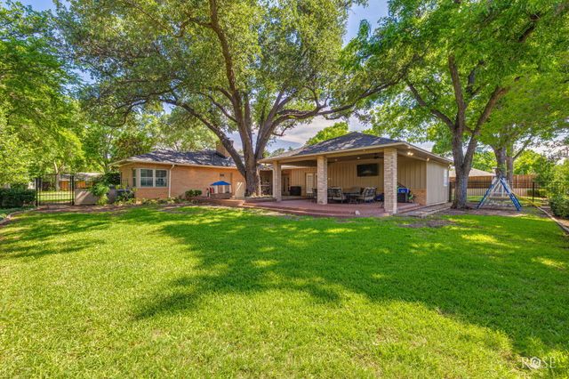 2620 Live Oak Street, San Angelo, TX 76901