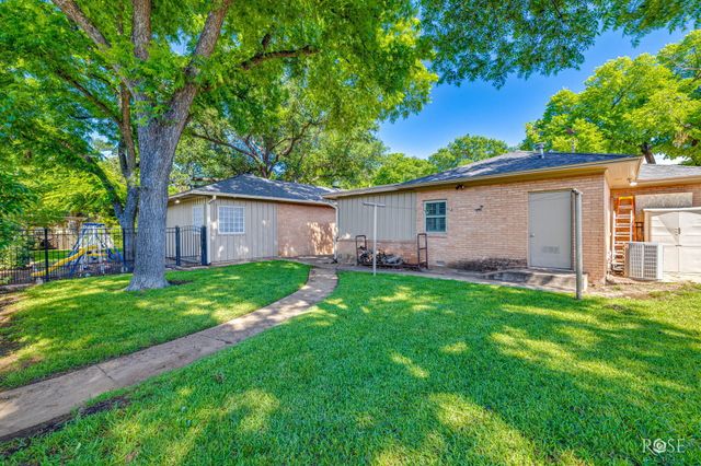 2620 Live Oak Street, San Angelo, TX 76901