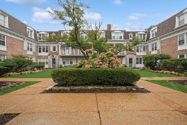 2300 Central Street 3, Evanston, IL 60201