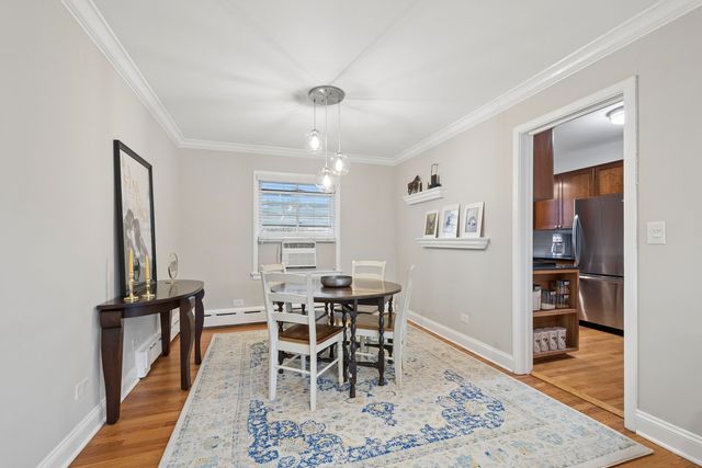 2300 Central Street 3, Evanston, IL 60201