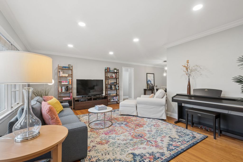 2300 Central Street 3, Evanston, IL 60201 — photo 4