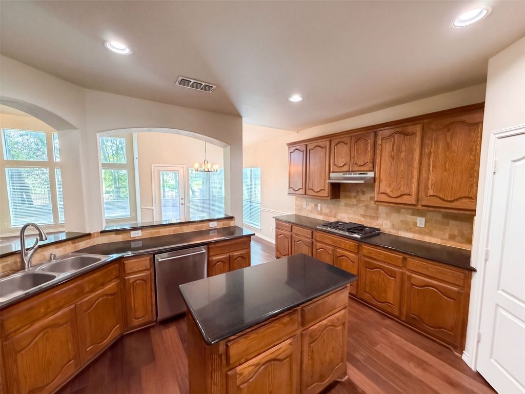 12272 Indian Creek Drive, Fort Worth, TX 76179 — photo 2