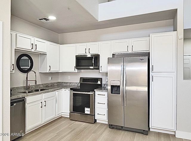 15677 N 29th Street, Phoenix, AZ 85032