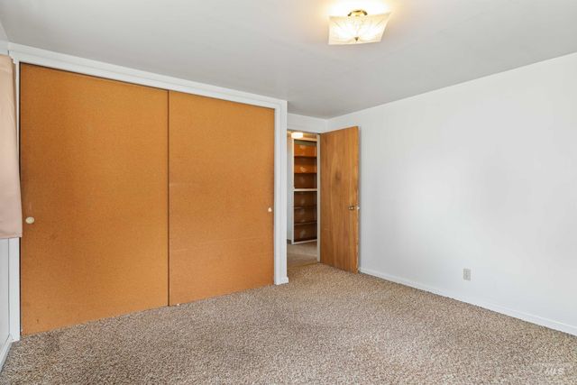281 Lois St, Twin Falls, ID 83301