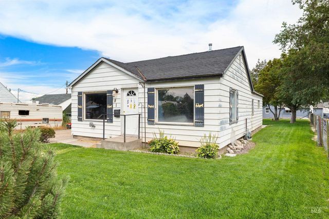 281 Lois St, Twin Falls, ID 83301