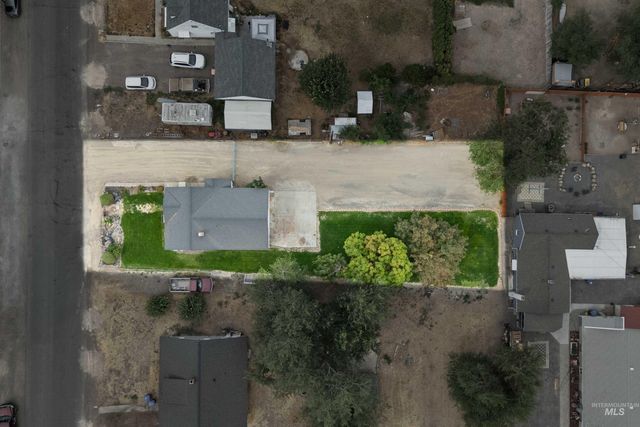 281 Lois St, Twin Falls, ID 83301