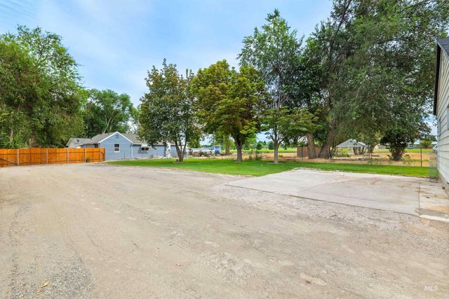 281 Lois St, Twin Falls, ID 83301