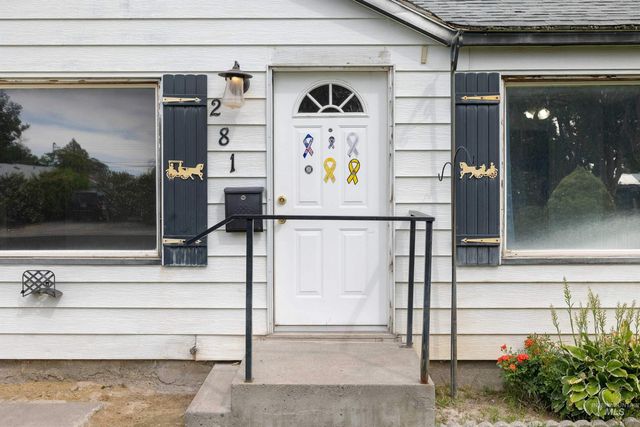 281 Lois St, Twin Falls, ID 83301