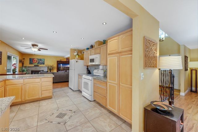 3225 Mountain Spring Road, Las Vegas, NV 89146