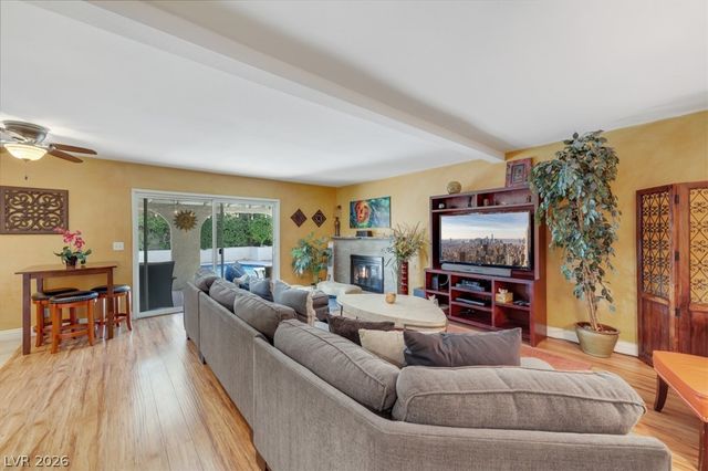 3225 Mountain Spring Road, Las Vegas, NV 89146