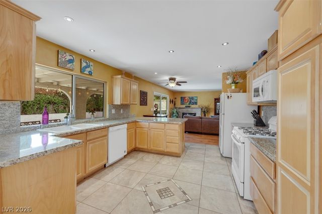 3225 Mountain Spring Road, Las Vegas, NV 89146