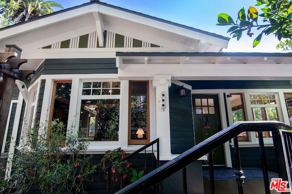 1130 Electric Avenue, Venice, CA 90291 — photo 2