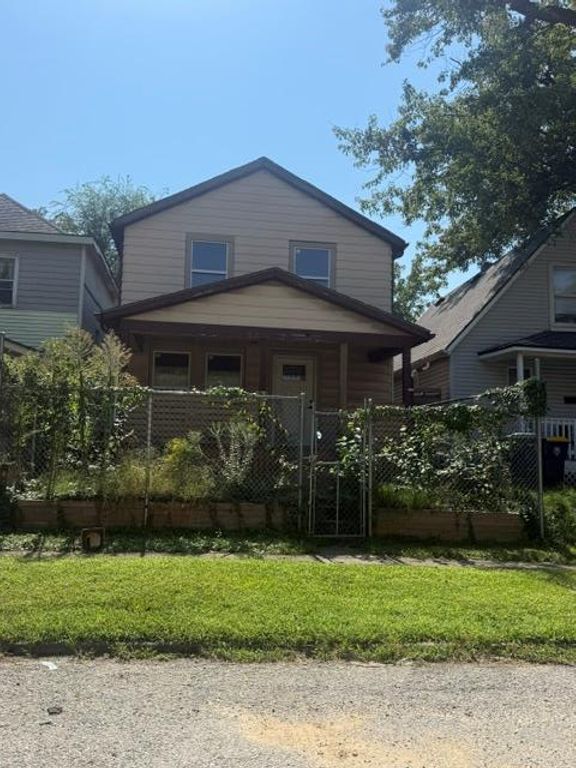 4411 E 10th Street, Kansas City, MO 64127