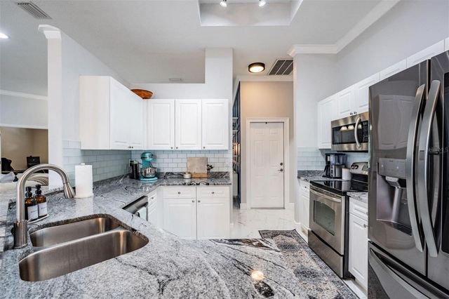 28335 GLADE FERN COURT, Wesley Chapel, FL 33543