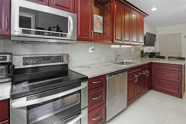 302 New Hampshire St 3AB, Hollywood, FL 33019