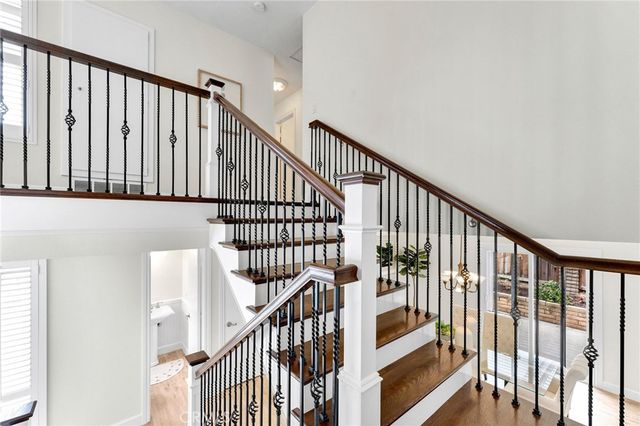 11 Almond Tree, Irvine, CA 92612