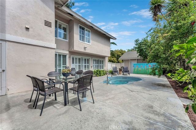 11 Almond Tree, Irvine, CA 92612