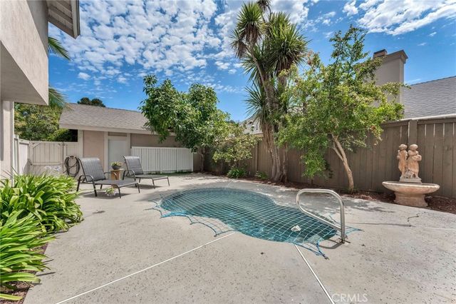 11 Almond Tree, Irvine, CA 92612