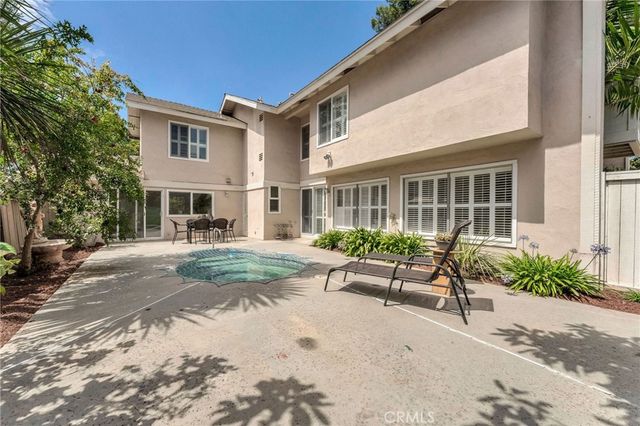 11 Almond Tree, Irvine, CA 92612