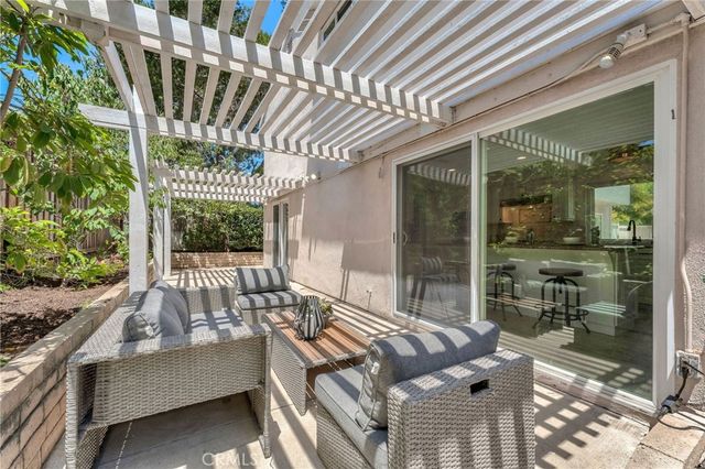 11 Almond Tree, Irvine, CA 92612