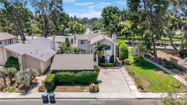 11 Almond Tree, Irvine, CA 92612