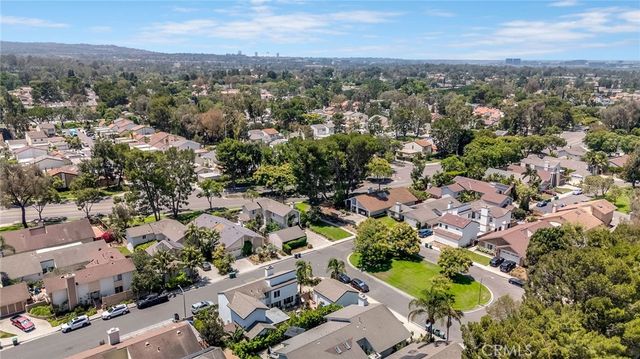 11 Almond Tree, Irvine, CA 92612