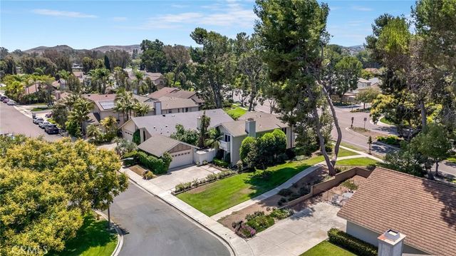 11 Almond Tree, Irvine, CA 92612