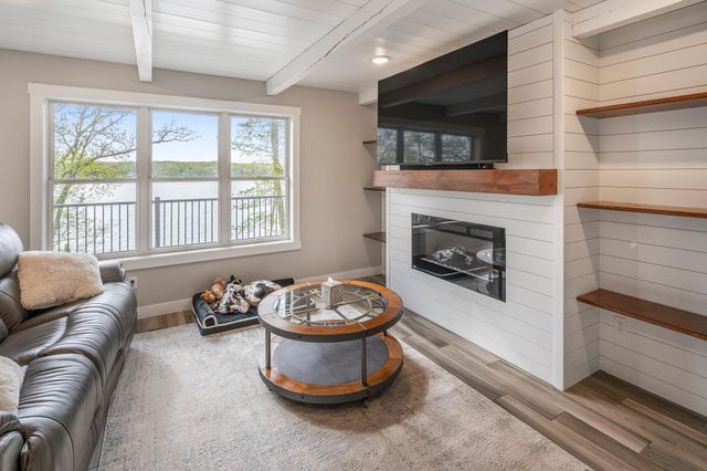 619 Nokomis Drive, Osceola, WI 54020
