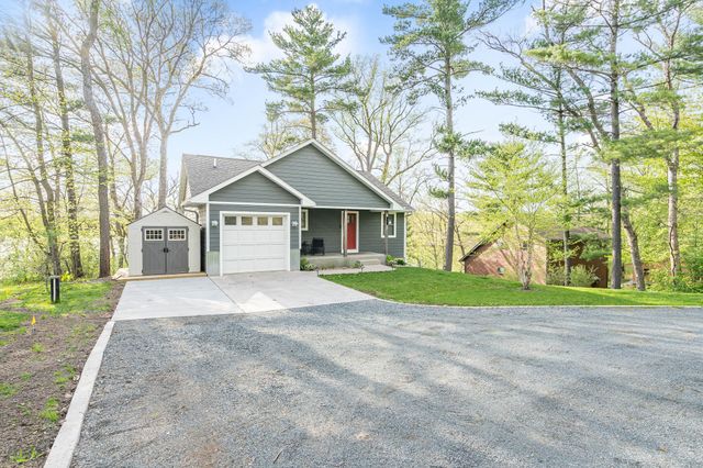 619 Nokomis Drive, Osceola, WI 54020