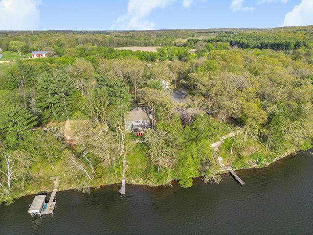 619 Nokomis Drive, Osceola, WI 54020